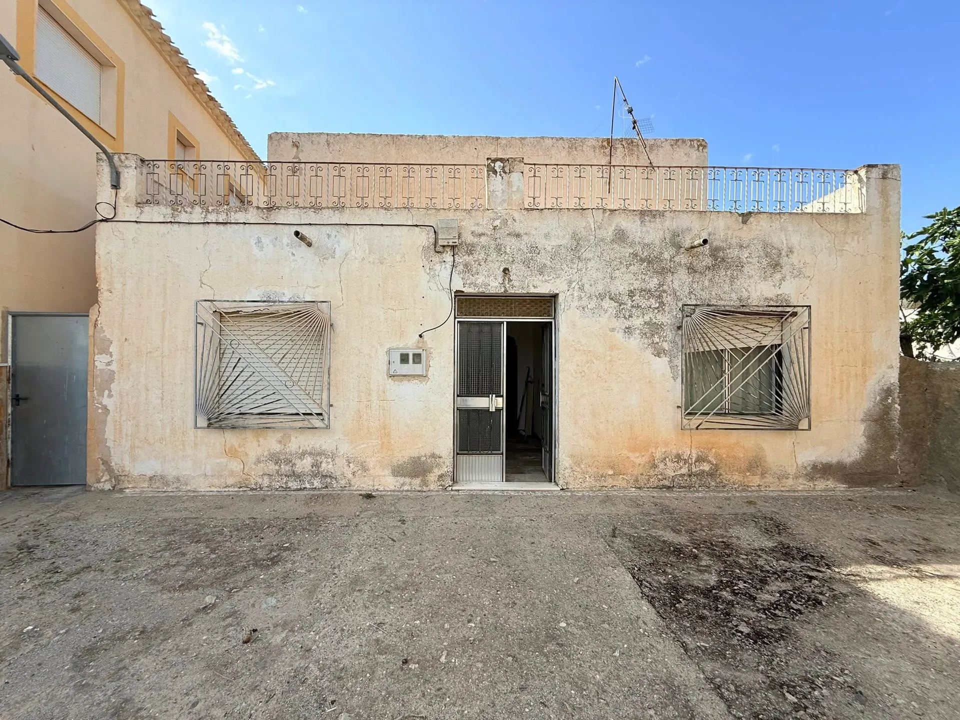 Casa con Terreno Las Pocicas