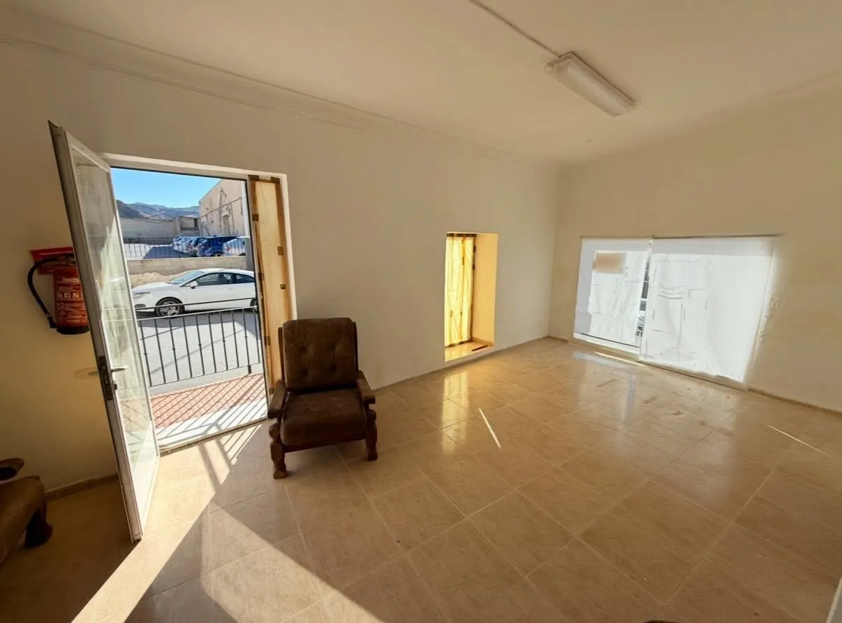 Vivienda y Local Olula del Rio  3