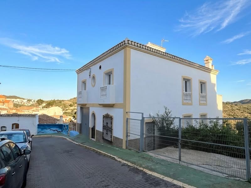 Exclusiva vivienda en Lubrin (Almeria) 2