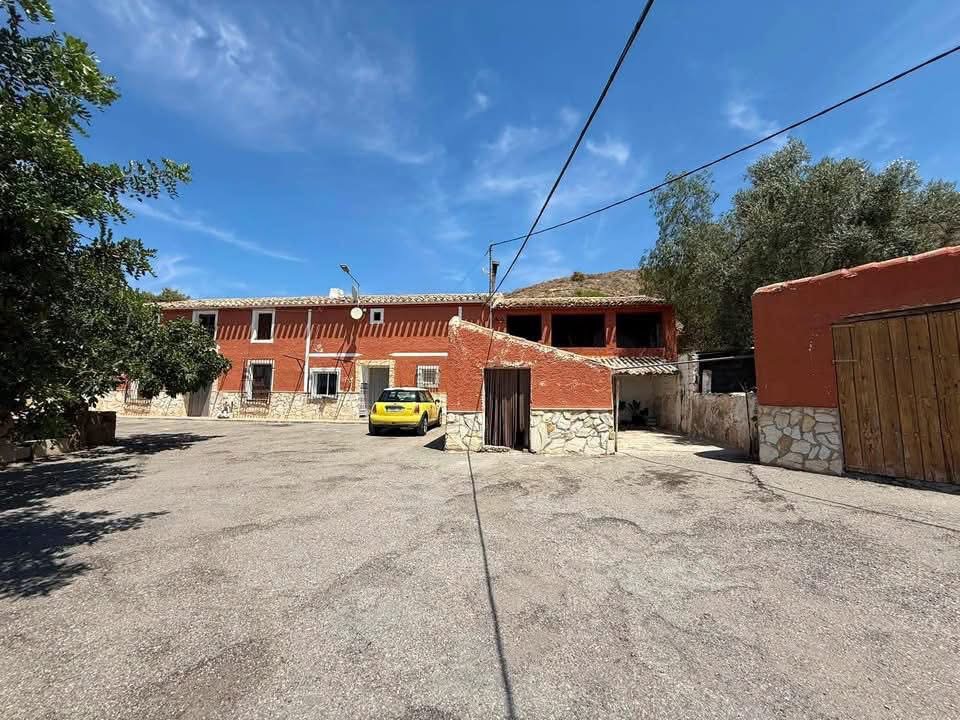 🏡Cortijo con gran potencial a solo 8 minutos de Albox (Almeria)  