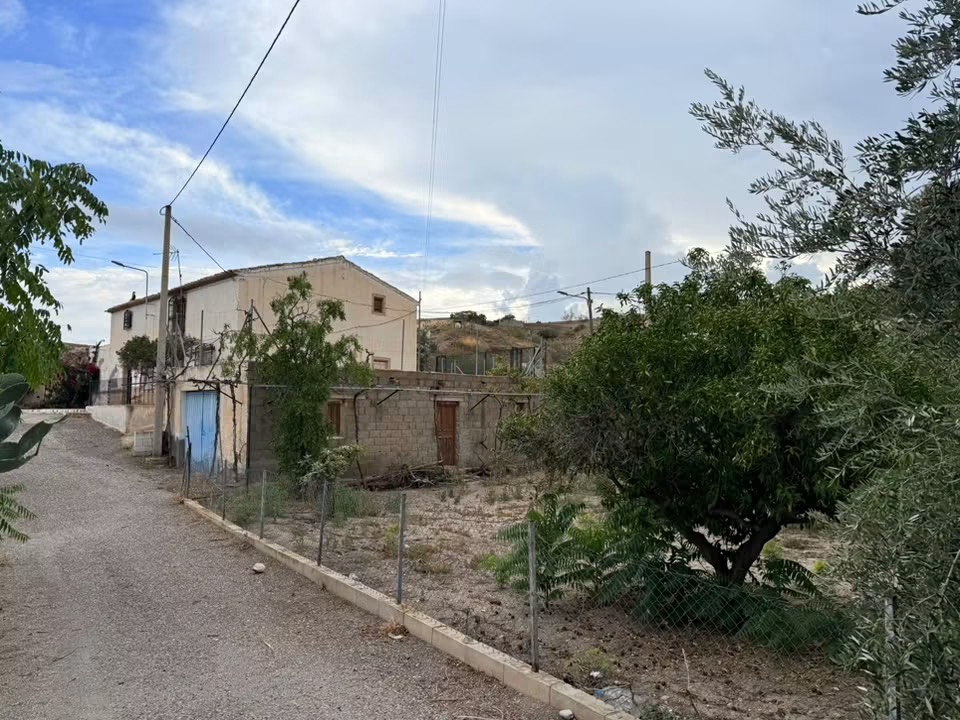 ☀️🏡 CORTIJO INDEPENDIENTE EN ALBOX (ALMERÍA) - 2.225 m2 DE PARCELA - 95.000 € 2